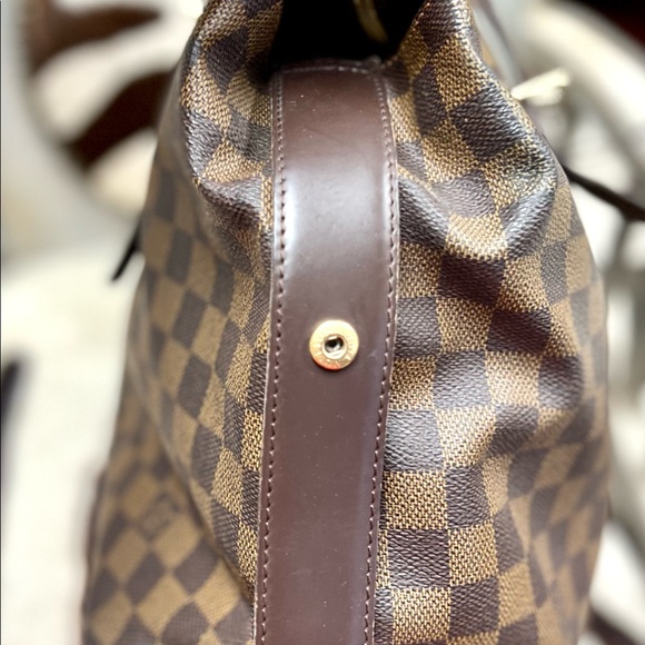 Authentic Chelsea Damier Tote - Picture 5 of 9